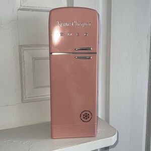 Veuve Cliquot x SMEG